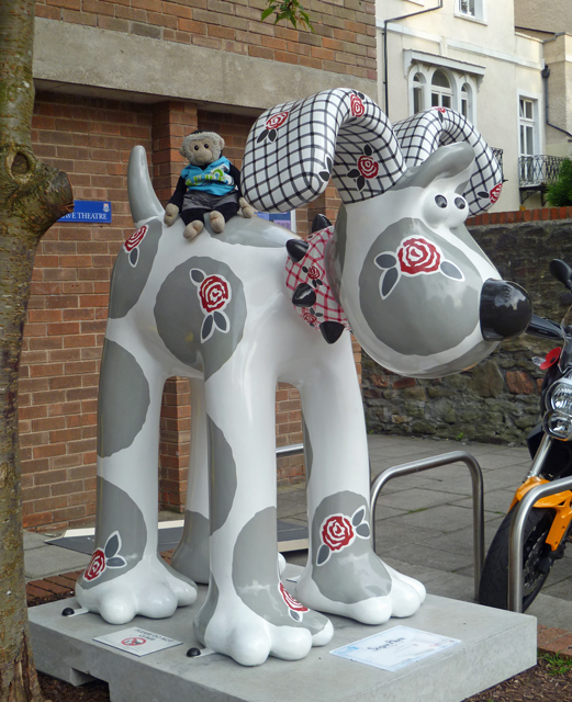 Mooch monkey at Gromit Unleashed in Bristol 2013 - 50 Sugar Plum