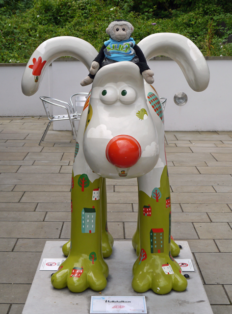 Mooch monkey at Gromit Unleashed in Bristol 2013 - 59 Hullaballoon