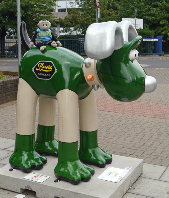 Mooch monkey at Gromit Unleashed in Bristol 2013 - 60 Lodekka