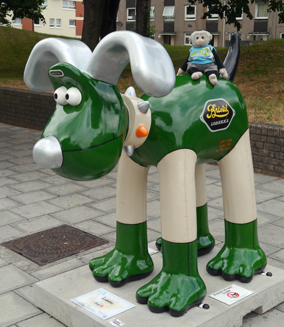 Mooch monkey at Gromit Unleashed in Bristol 2013 - 60 Lodekka