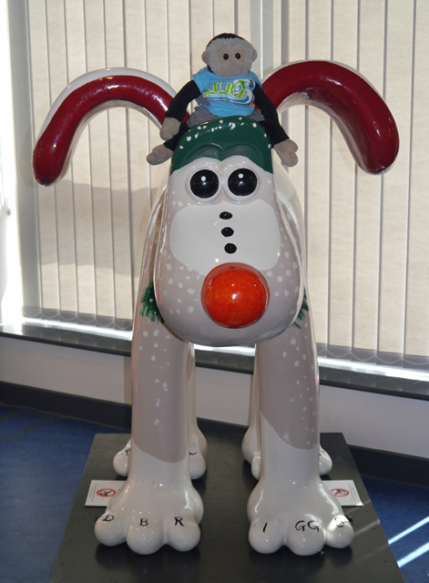 Mooch monkey at Gromit Unleashed in Bristol 2013 - 61 Snow Gromit