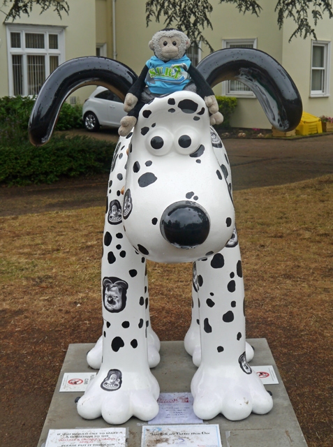 Mooch monkey at Gromit Unleashed in Bristol 2013 - 73 Two Eds are Better than One