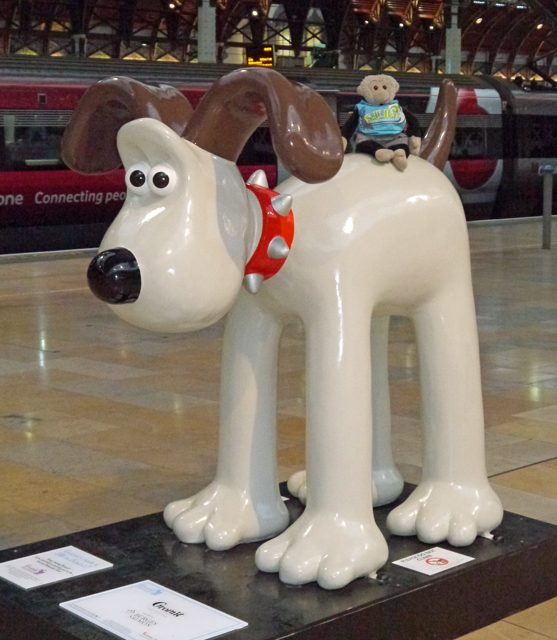 Mooch monkey at Gromit Unleashed in Bristol 2013 - 80 Gromit