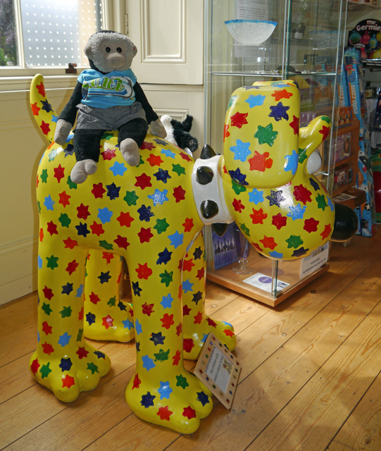 Mooch monkey at Gromit Unleashed in Bristol 2013 - small Gromit at Arnos Vale