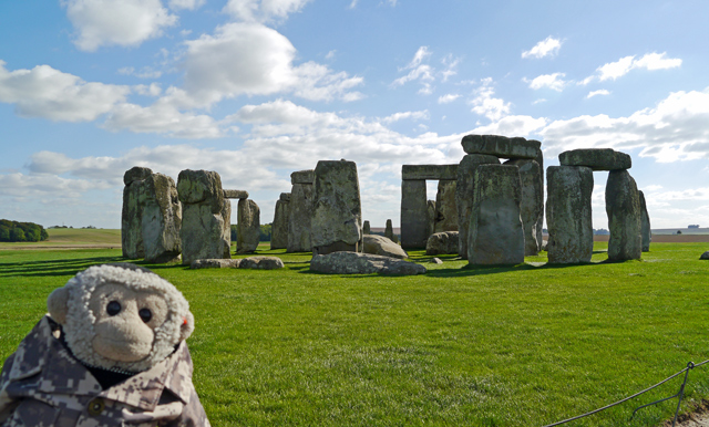 Mooch monkey at Stonehenge