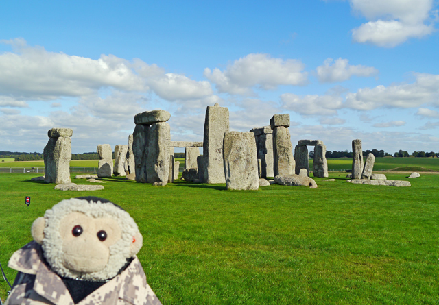 Mooch monkey at Stonehenge