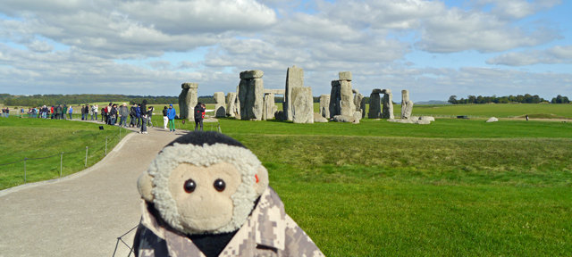 Mooch monkey at Stonehenge