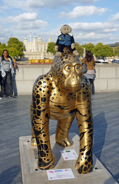 Mooch monkey at Wow Gorillas in Bristol 2011 - 23 24 Carat Camo (in London)