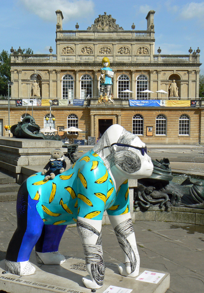 Mooch monkey at Wow Gorillas in Bristol 2011 - 48 Banana Shirt