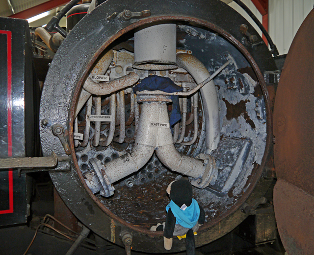 Mooch monkey at the Welshpool & Llanfair Light Railway - engine mechanicals