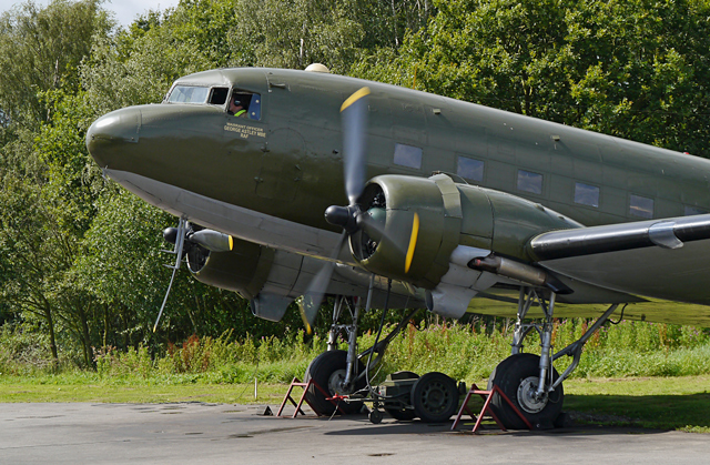 Mooch monkey at Yorkshire Air Museum, Elvington - Dakota DC3 runs an engine